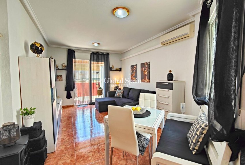 Wiederverkauf - WOHNUNG -
TORREVIEJA - Costa Blanca