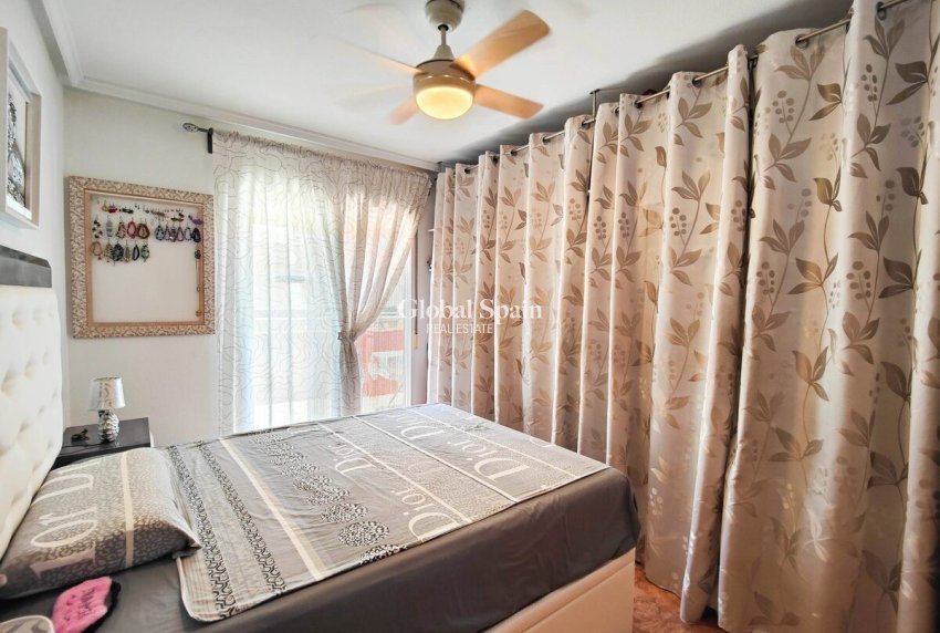 Wiederverkauf - WOHNUNG -
TORREVIEJA - Costa Blanca