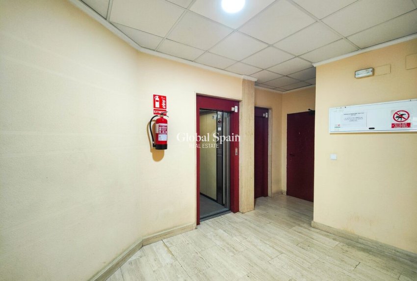 Wiederverkauf - WOHNUNG -
TORREVIEJA - Costa Blanca