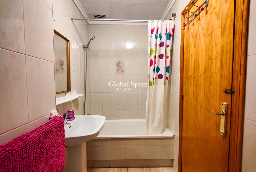 Wiederverkauf - WOHNUNG -
TORREVIEJA - Costa Blanca