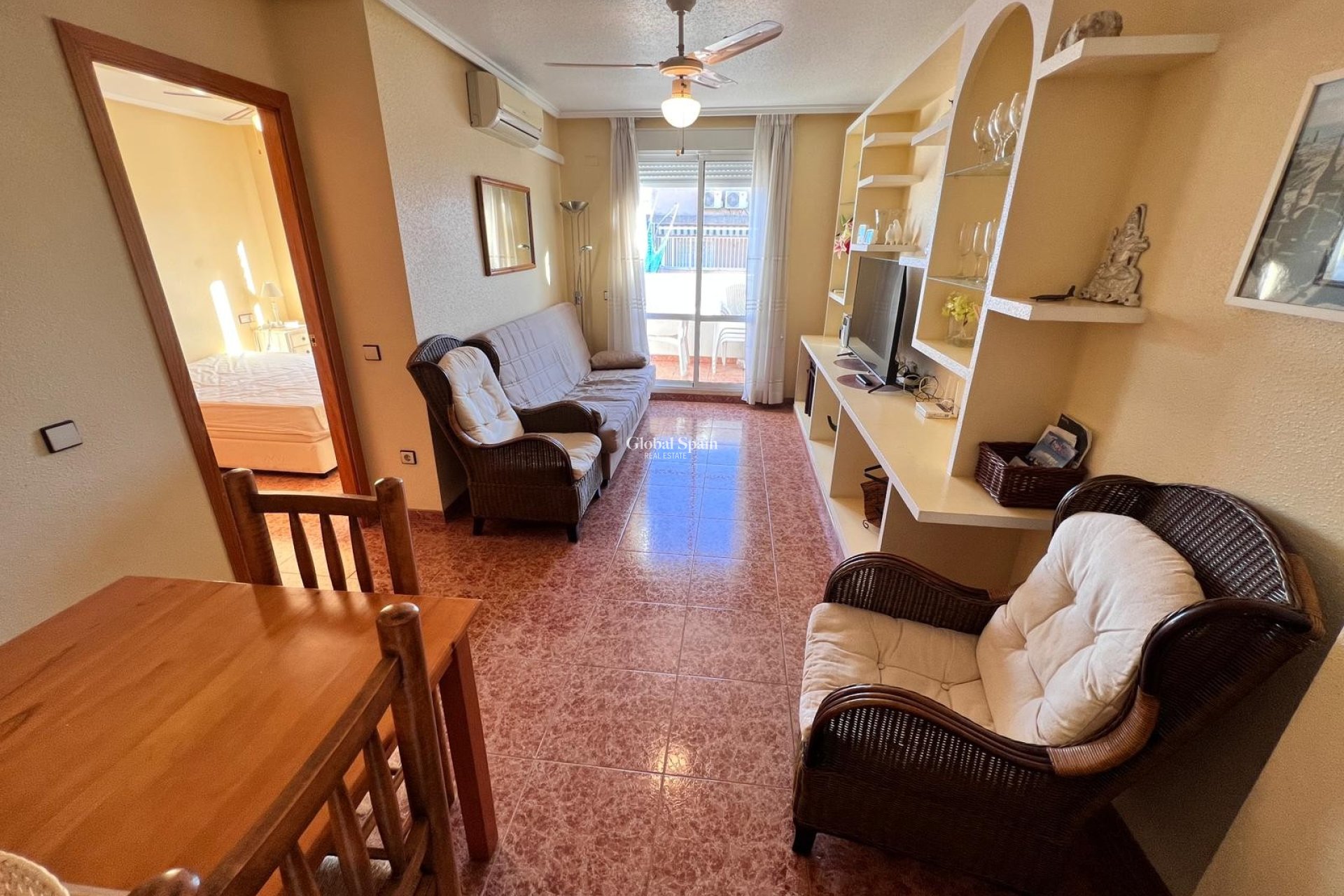 Wiederverkauf - WOHNUNG -
TORREVIEJA - Costa Blanca