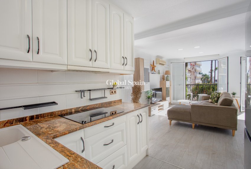 Wiederverkauf - WOHNUNG -
TORREVIEJA - Costa Blanca