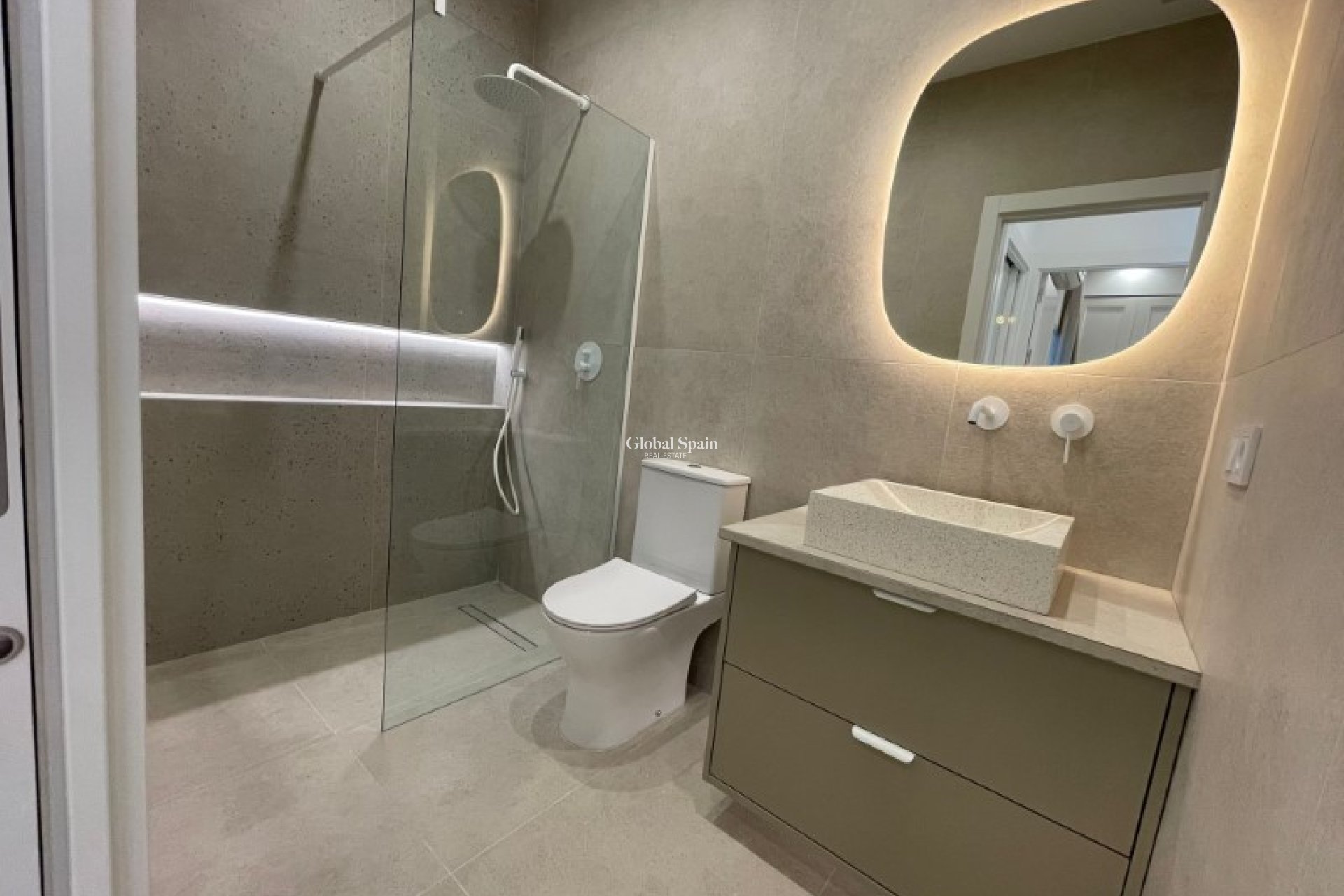 Wiederverkauf - WOHNUNG -
TORREVIEJA - Costa Blanca