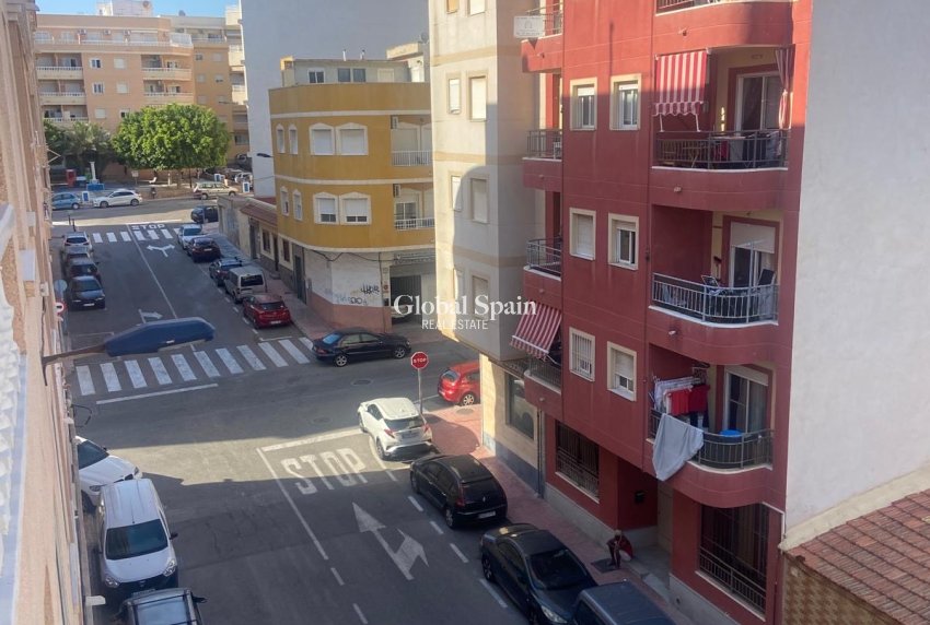 Wiederverkauf - WOHNUNG -
TORREVIEJA - Costa Blanca