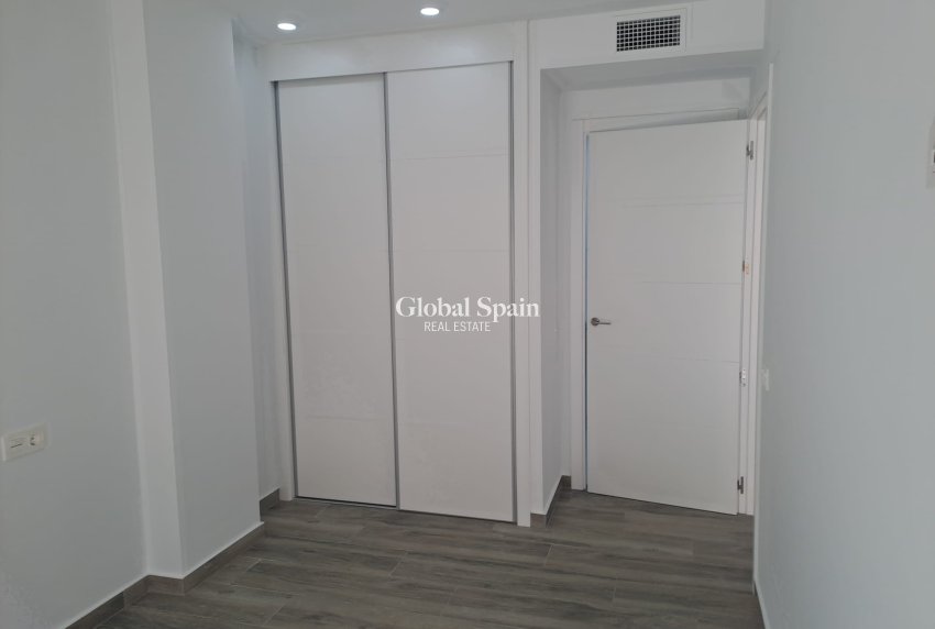 Wiederverkauf - WOHNUNG -
TORREVIEJA - Costa Blanca