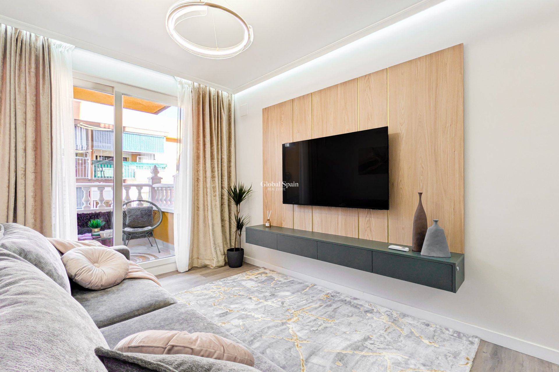 Wiederverkauf - WOHNUNG -
TORREVIEJA - Costa Blanca