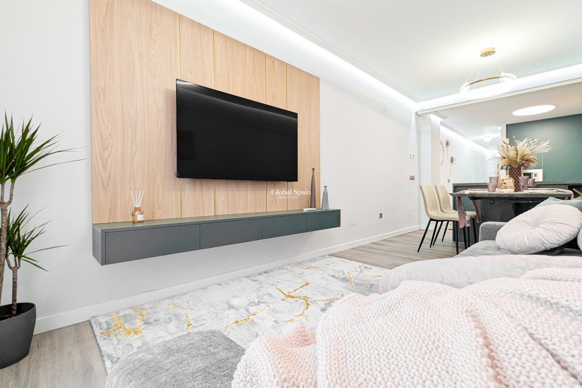 Wiederverkauf - WOHNUNG -
TORREVIEJA - Costa Blanca