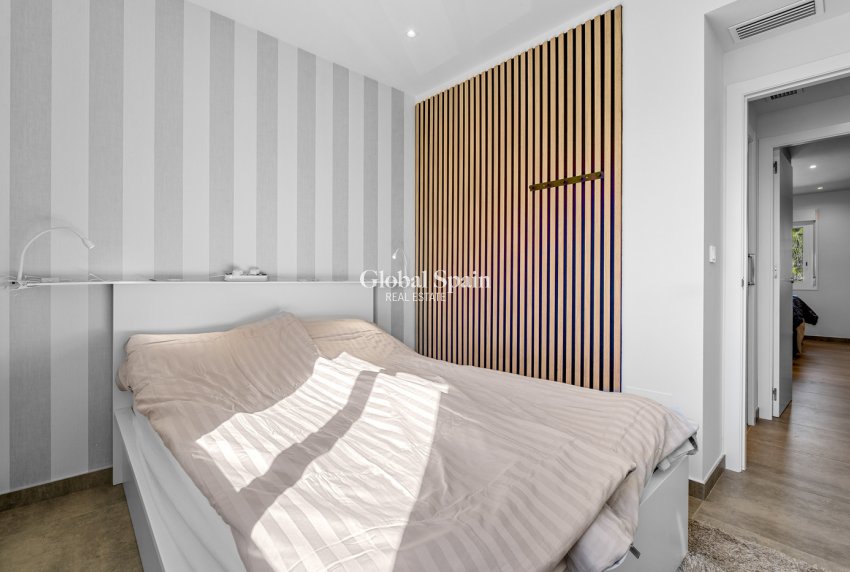 Wiederverkauf - WOHNUNG -
TORREVIEJA - Costa Blanca