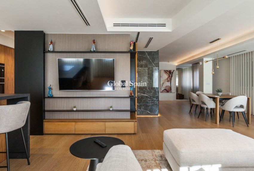 Wiederverkauf - WOHNUNG -
TORREVIEJA - Costa Blanca