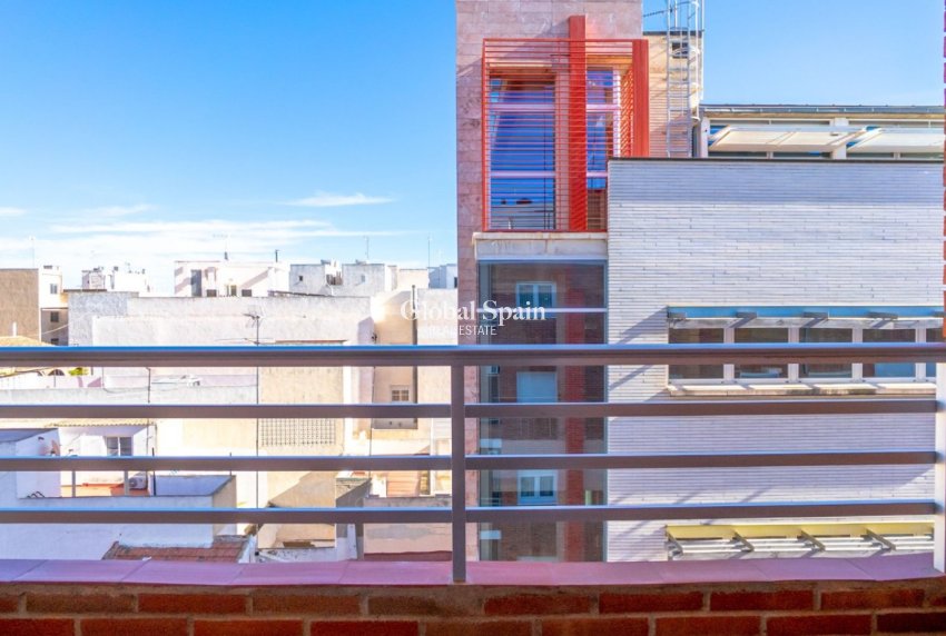 Wiederverkauf - WOHNUNG -
TORREVIEJA - Costa Blanca