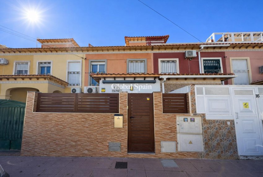Wiederverkauf - WOHNUNG -
TORREVIEJA - Costa Blanca