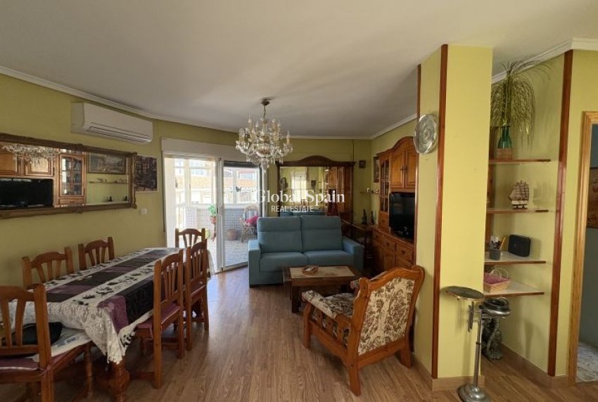 Wiederverkauf - WOHNUNG -
TORREVIEJA - Costa Blanca