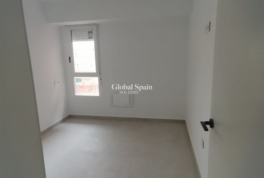 Wiederverkauf - WOHNUNG -
TORREVIEJA - Costa Blanca