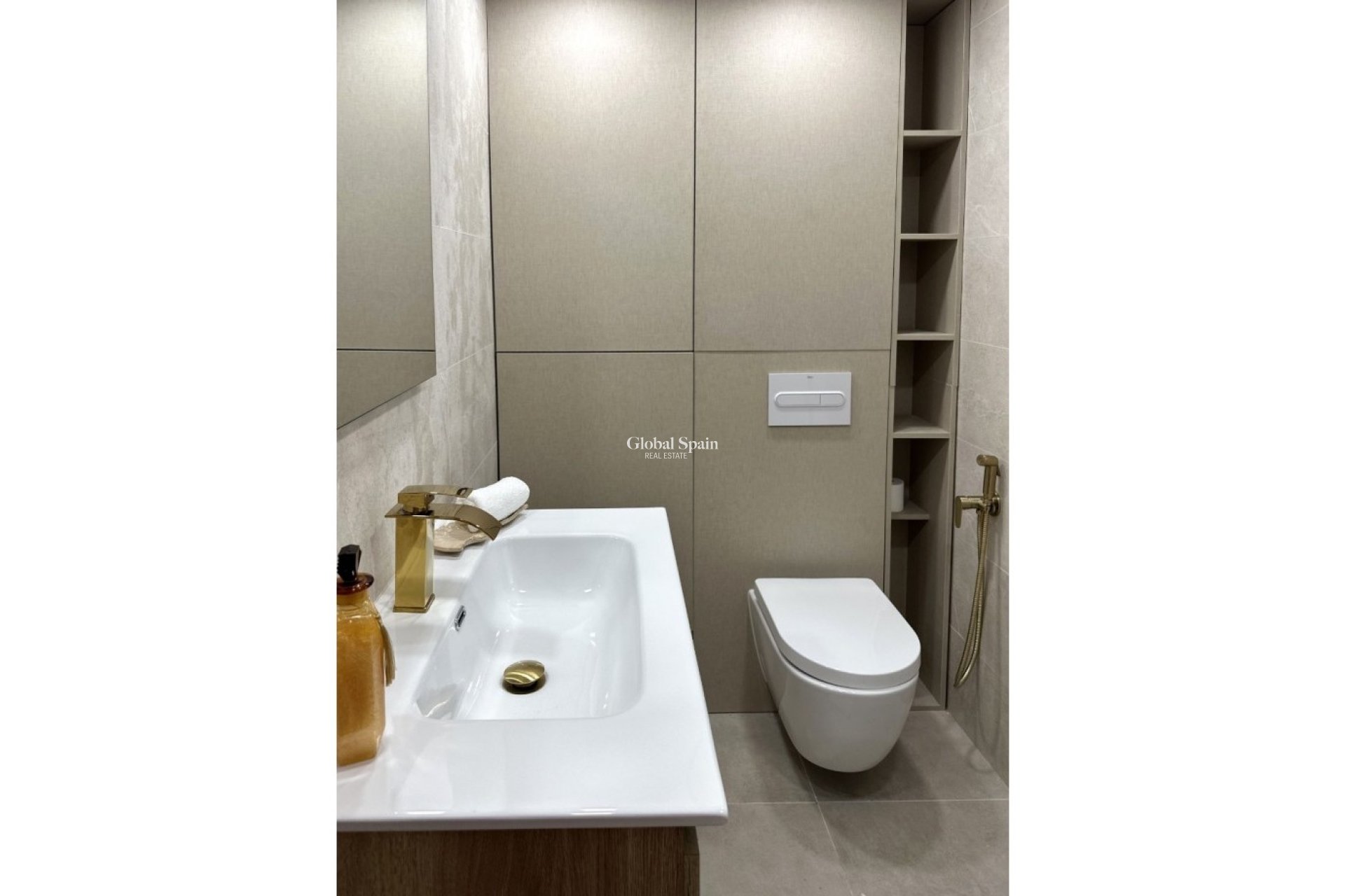 Wiederverkauf - WOHNUNG -
TORREVIEJA - Costa Blanca