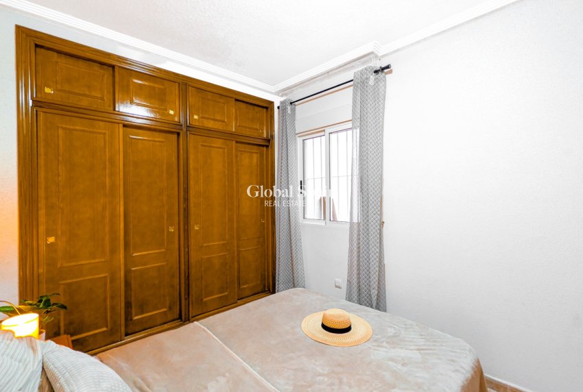 Wiederverkauf - WOHNUNG -
TORREVIEJA - Costa Blanca