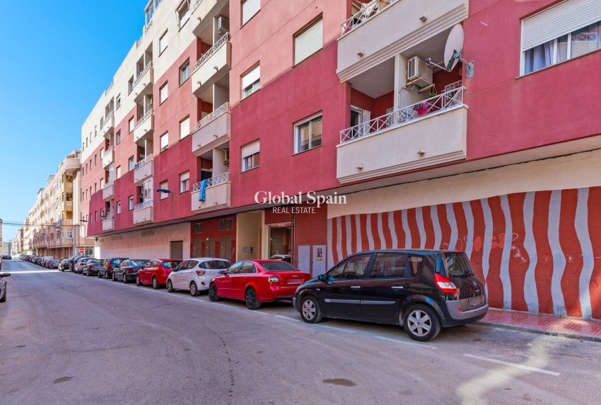 Wiederverkauf - WOHNUNG -
TORREVIEJA - Costa Blanca