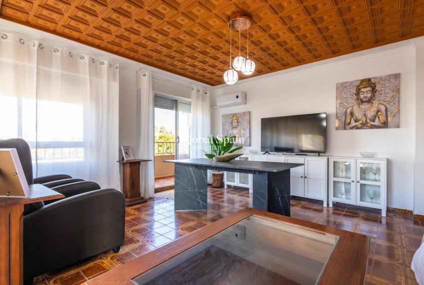 Wiederverkauf - WOHNUNG -
TORREVIEJA - Costa Blanca