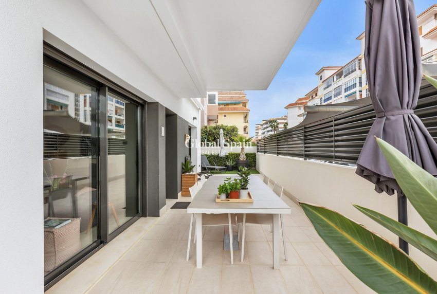 Wiederverkauf - WOHNUNG -
TORREVIEJA - Costa Blanca