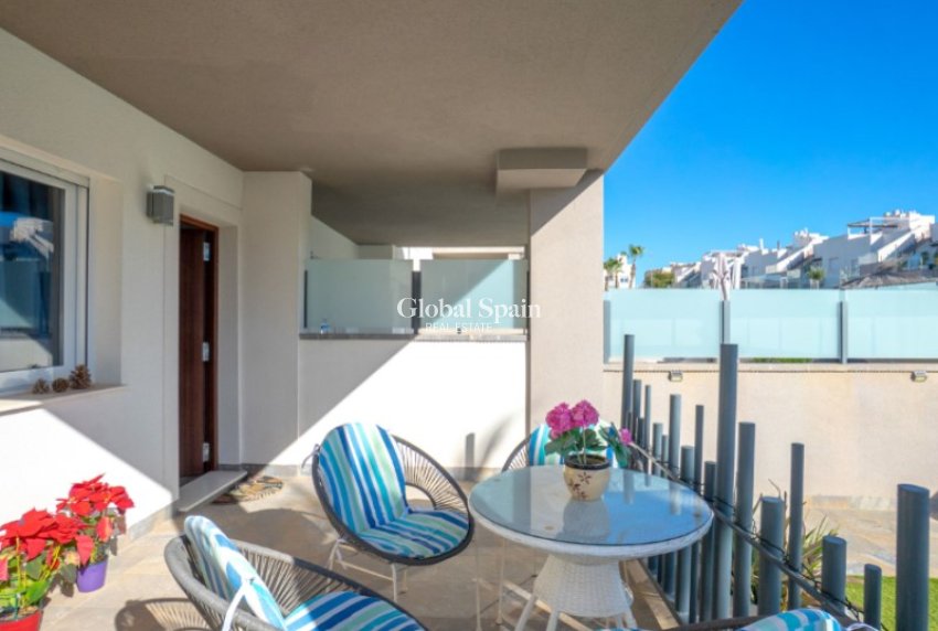 Wiederverkauf - WOHNUNG -
TORREVIEJA - Costa Blanca