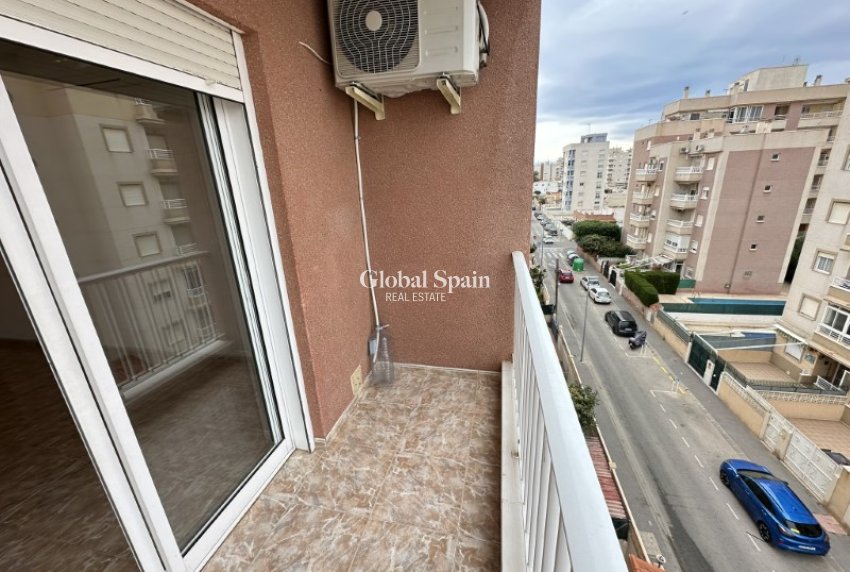 Wiederverkauf - WOHNUNG -
TORREVIEJA - Costa Blanca