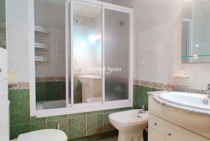 Wiederverkauf - WOHNUNG -
TORREVIEJA - Costa Blanca