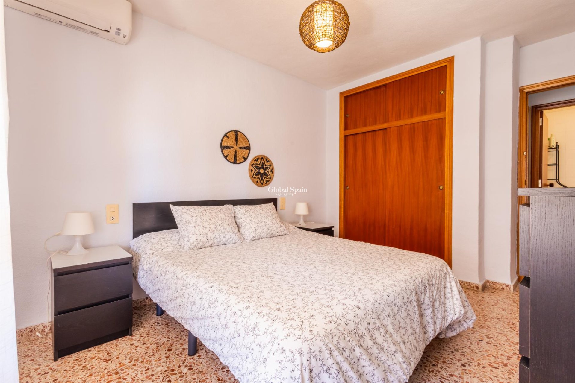 Wiederverkauf - WOHNUNG -
TORREVIEJA - Costa Blanca