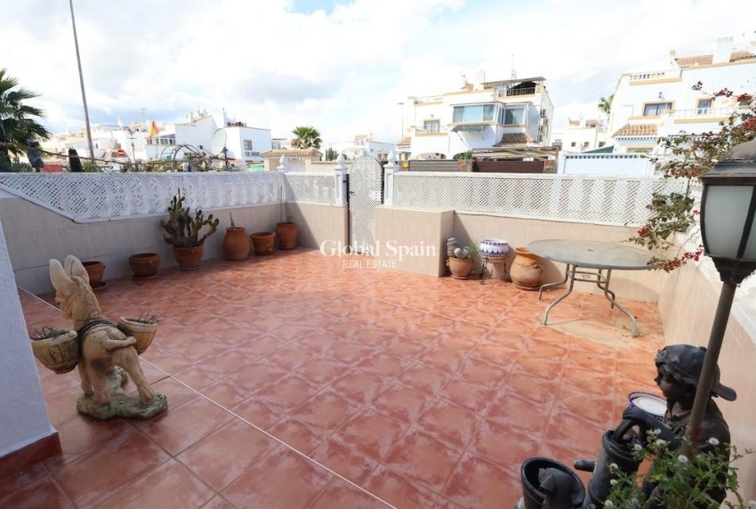 Wiederverkauf - WOHNUNG -
TORREVIEJA - Costa Blanca