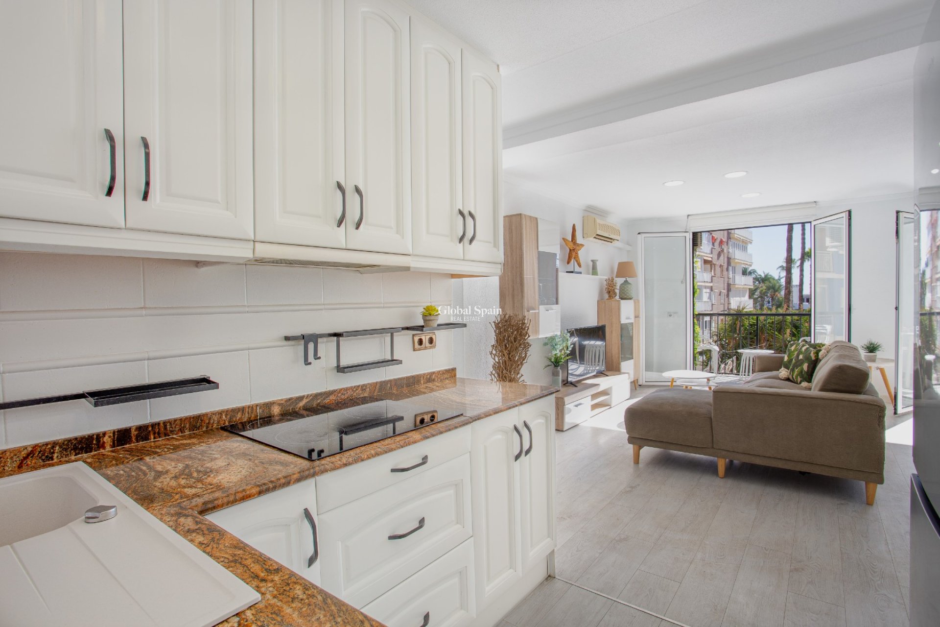 Wiederverkauf - WOHNUNG -
TORREVIEJA - Costa Blanca