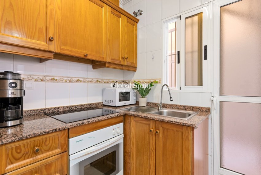 Wiederverkauf - WOHNUNG -
TORREVIEJA - Costa Blanca