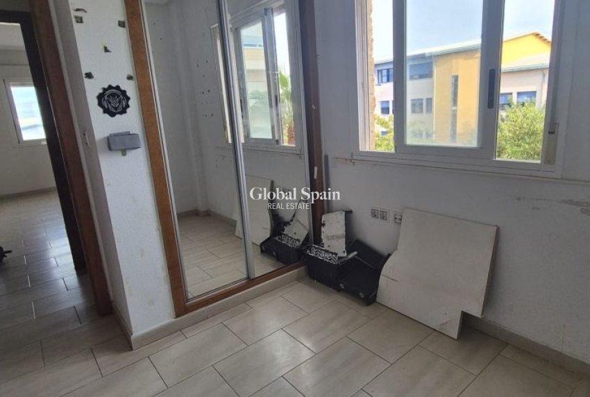 Wiederverkauf - WOHNUNG -
TORREVIEJA - Costa Blanca