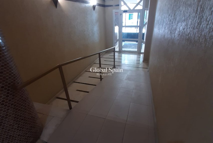 Wiederverkauf - WOHNUNG -
TORREVIEJA - Costa Blanca