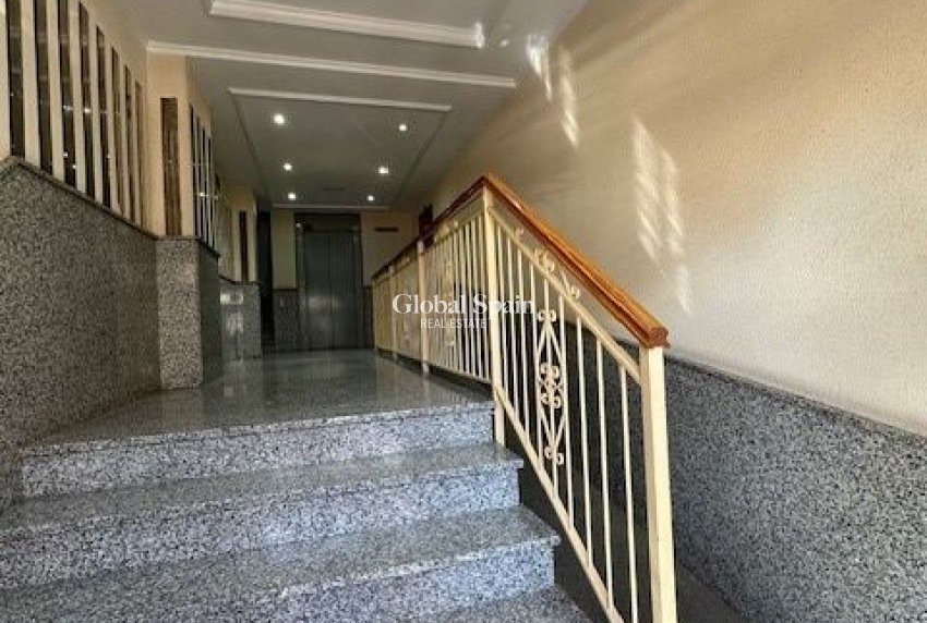 Wiederverkauf - WOHNUNG -
TORREVIEJA - Costa Blanca