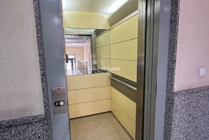 Wiederverkauf - WOHNUNG -
TORREVIEJA - Costa Blanca