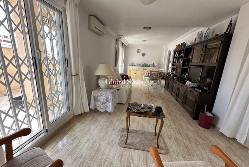 Wiederverkauf - WOHNUNG -
TORREVIEJA - Costa Blanca