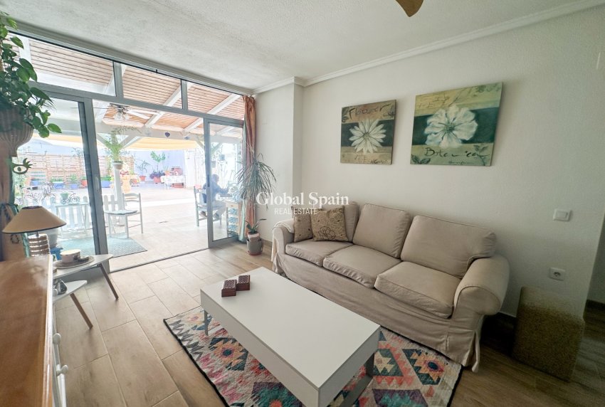 Wiederverkauf - WOHNUNG -
TORREVIEJA - Costa Blanca