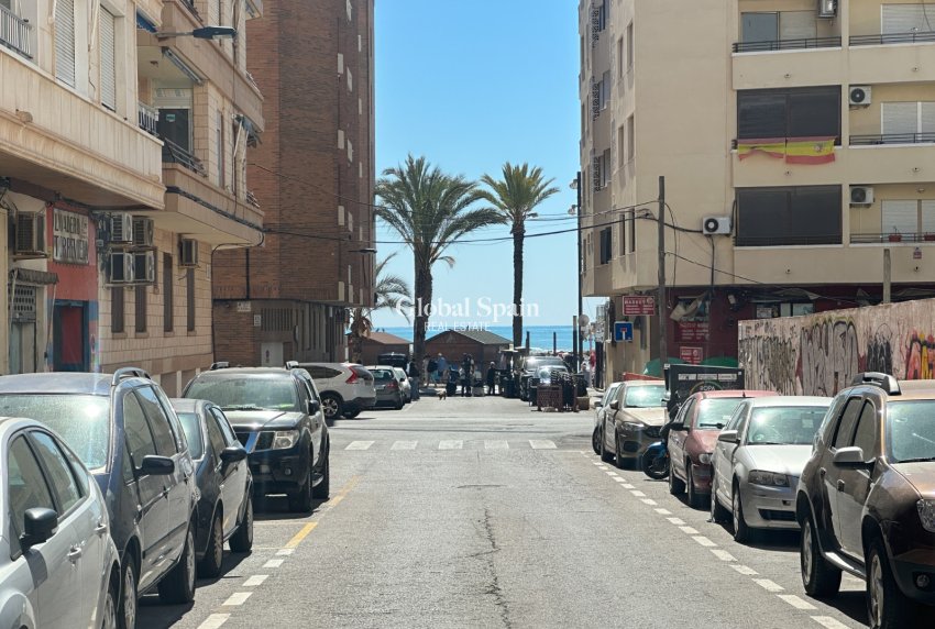 Wiederverkauf - WOHNUNG -
TORREVIEJA - Costa Blanca