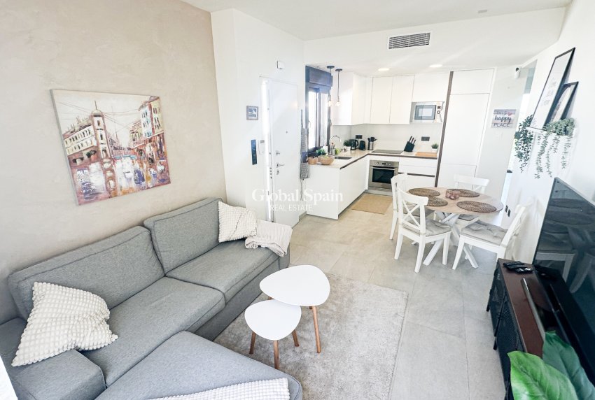 Wiederverkauf - WOHNUNG -
TORREVIEJA - Costa Blanca