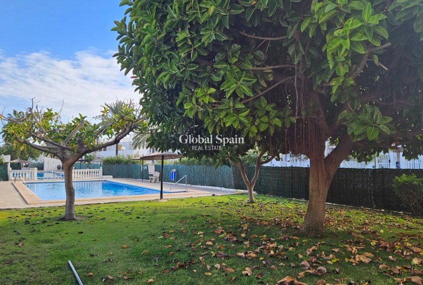 Wiederverkauf - WOHNUNG -
TORREVIEJA - Costa Blanca