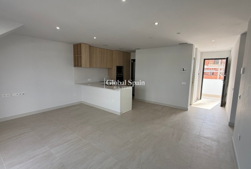 Wiederverkauf - WOHNUNG -
TORREVIEJA - Costa Blanca