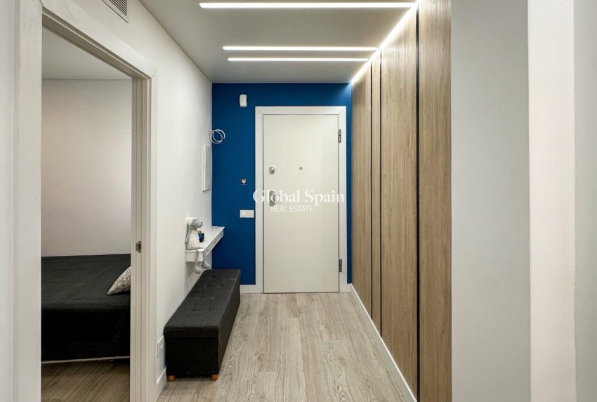 Wiederverkauf - WOHNUNG -
TORREVIEJA - Costa Blanca