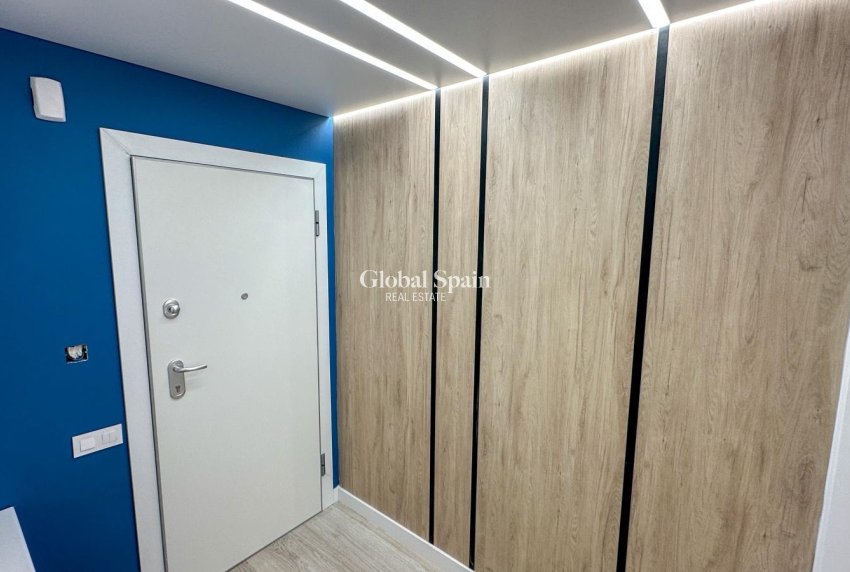 Wiederverkauf - WOHNUNG -
TORREVIEJA - Costa Blanca