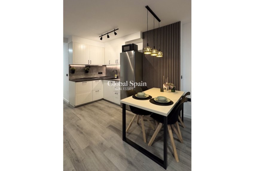 Wiederverkauf - WOHNUNG -
TORREVIEJA - Costa Blanca