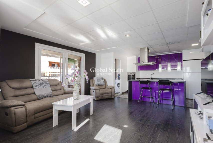 Wiederverkauf - WOHNUNG -
TORREVIEJA - Costa Blanca