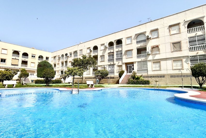 Wiederverkauf - WOHNUNG -
TORREVIEJA - Costa Blanca