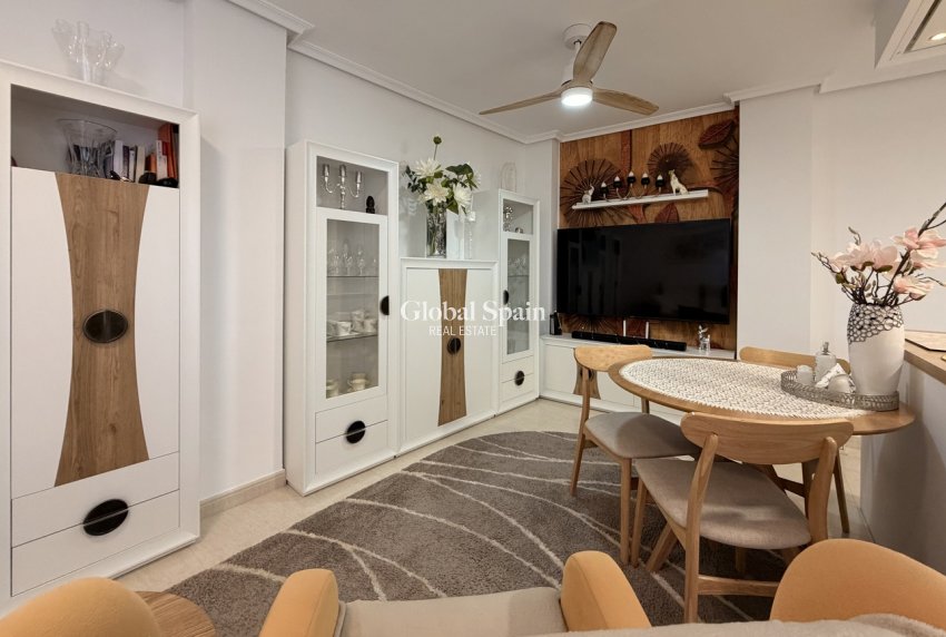 Wiederverkauf - WOHNUNG -
TORREVIEJA - Costa Blanca