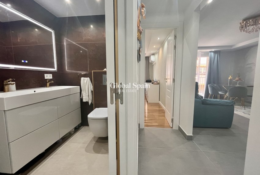 Wiederverkauf - WOHNUNG -
TORREVIEJA - Costa Blanca