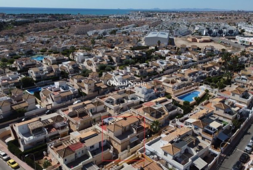 Wiederverkauf - WOHNUNG -
TORREVIEJA - Costa Blanca
