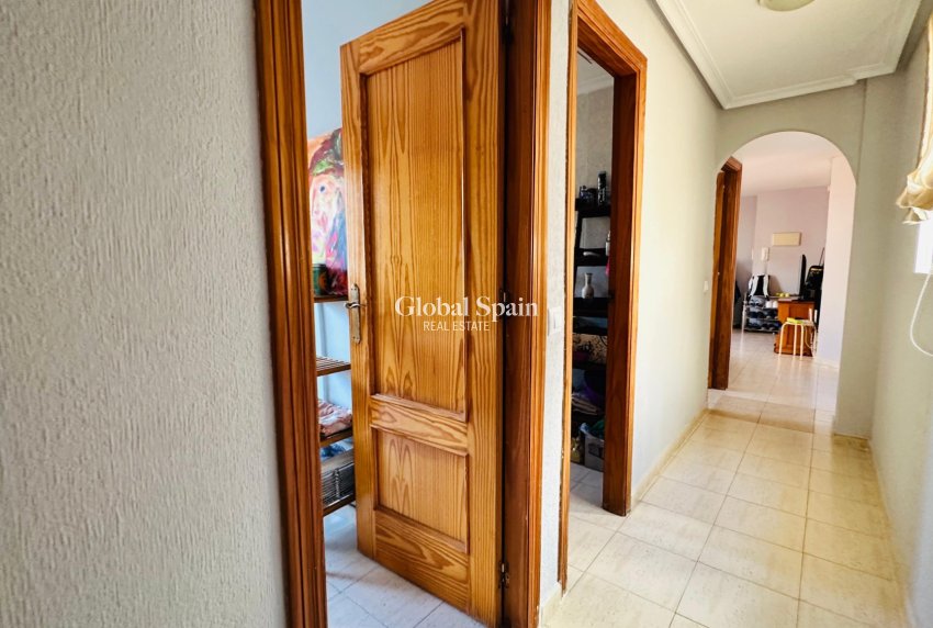 Wiederverkauf - WOHNUNG -
TORREVIEJA - Costa Blanca