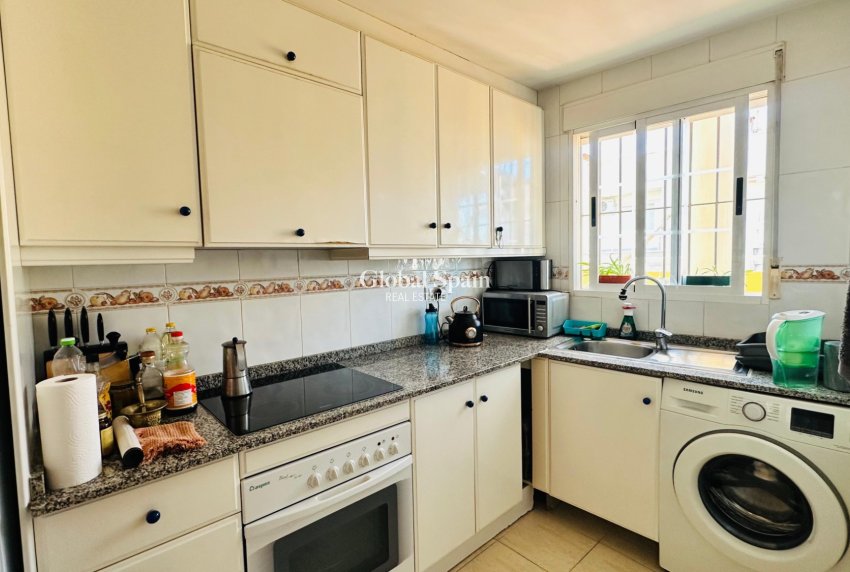 Wiederverkauf - WOHNUNG -
TORREVIEJA - Costa Blanca