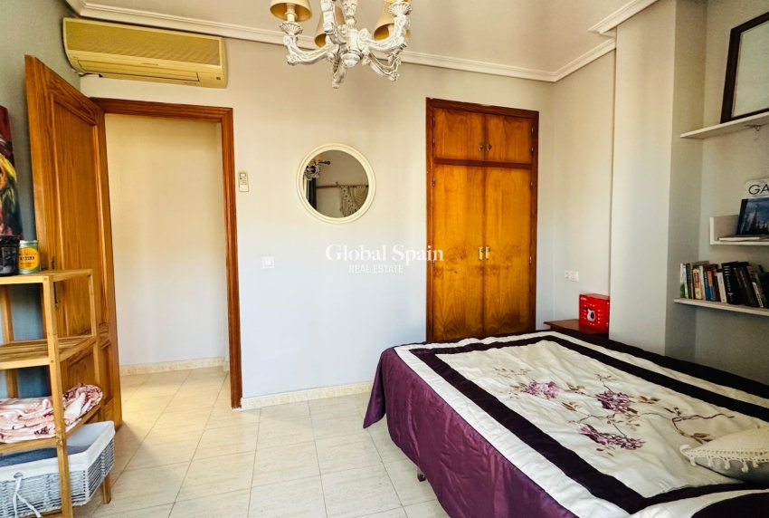 Wiederverkauf - WOHNUNG -
TORREVIEJA - Costa Blanca